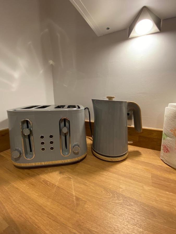 Cosy Loft Apartment บัลลีคาสเซิล ภายนอก รูปภาพ